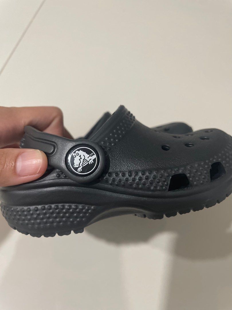 Black crocs size discount 5