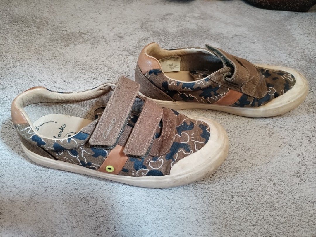 Clarks boys canvas shoes 2025