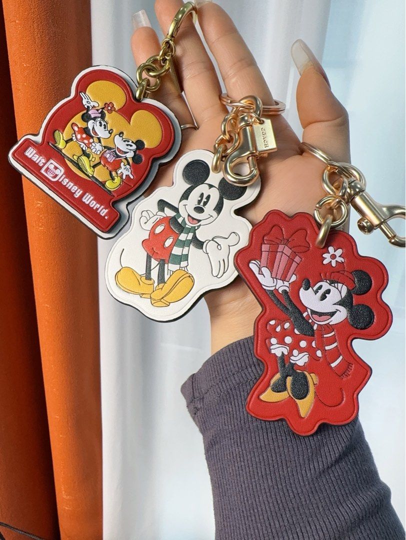 Coach minnie mouse keychain shop