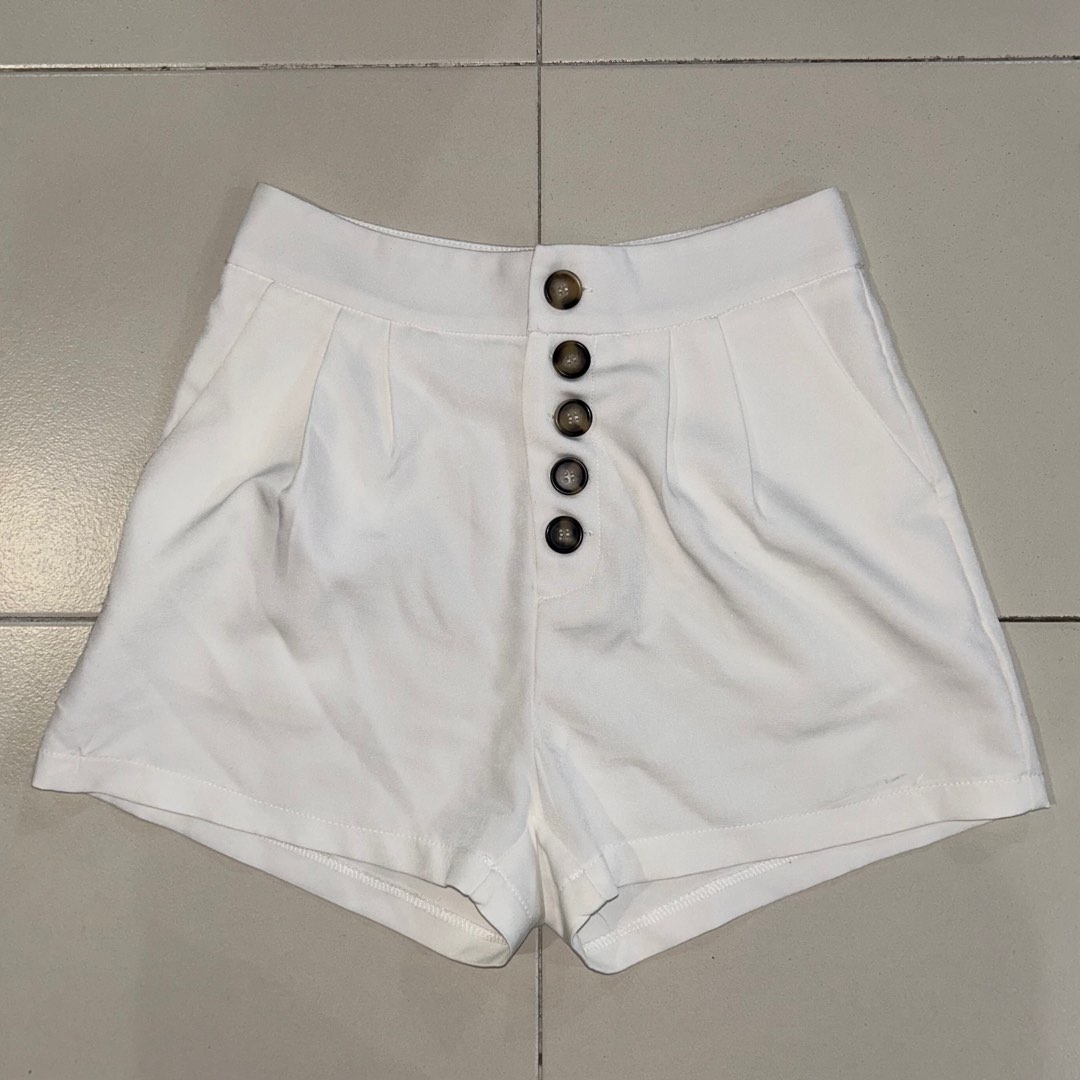 PLAYDRESS White Shorts