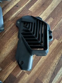 Honda CR-Z radiator top panel rubber, Auto Accessories on Carousell