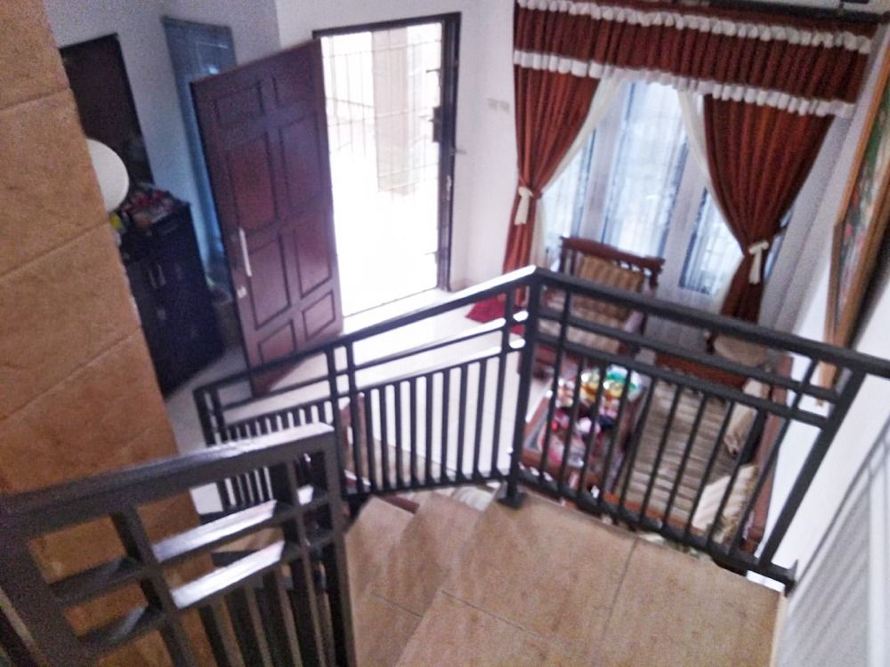 rumah_dijual_di_telukjambambe__1702093984_8c116ef2_progressive