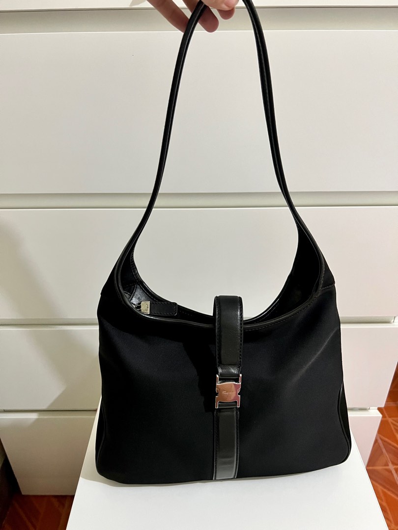 SALVATORE FERRAGAMO HOBO BAG, Luxury, Bags & Wallets on Carousell