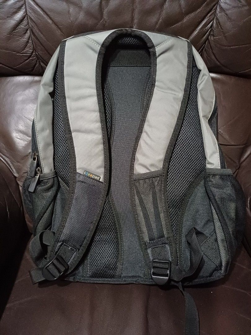 Samsonite Laptop Backpack Authentic Negotiable (Category: Backpacks) located in Mandaluyong City. Submitted by vefj888 (Listing ID 1270302716, Image 2). Description: This came with my Lenovo laptop Y series. Original and brand new.