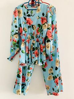 (Category: ) located in . Submitted by wanis_wardrobe (Listing ID 1270329347, Image 1). Description: .