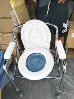Skeleton Commode Chair no wheels