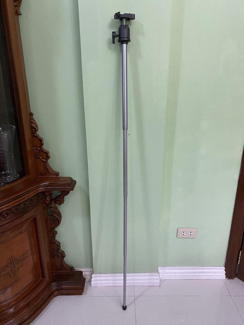 Steel ball monopod (Category: Tripods & Monopods) located in Quezon City. Submitted by malkthemerchant (Listing ID 1270421649, Image 1). Description: - made of steel (heavy) - used sparingly as I usually run and gun or have a proper tripod INCLUDES: ball monopod unit.