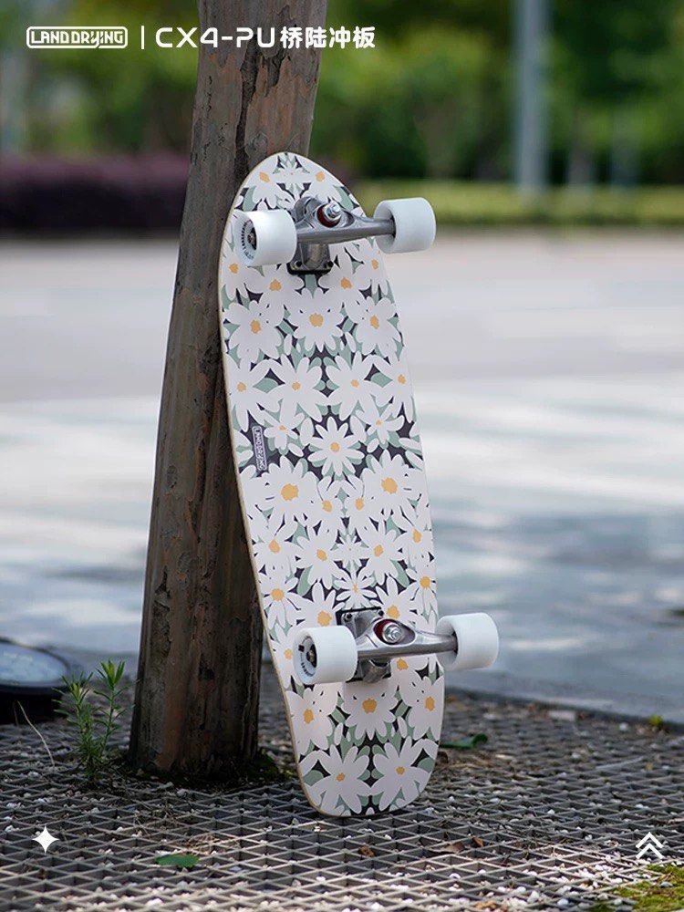 Surfskate second outlet hand