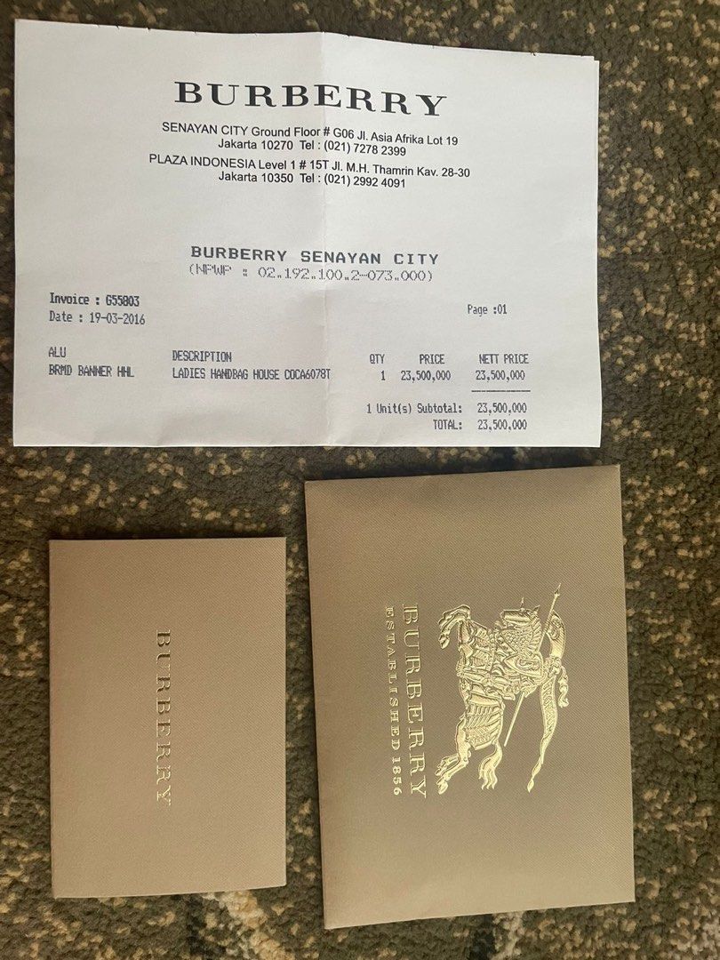 tas burberry original butik Barang Mewah Tas Dompet di Carousell