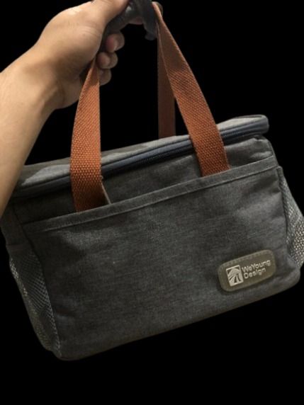 Thermal Lunch Bag (Category: Food Organization & Storage) located in Quezon City. Submitted by steeldesign (Listing ID 1270056463, Image 1). Description: ￼Thermal Lunch Box Bag Multi-size Insulated and Waterproof Kindly lower your expectations since this has been lightly used. Please see the photos attached. Rfs: Decluttering.