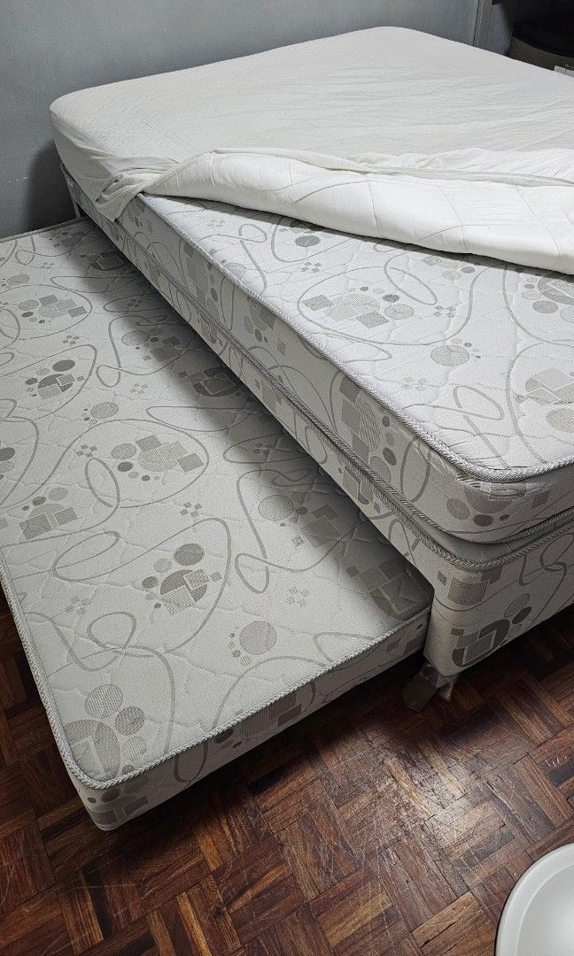 Uratex pull sale out bed