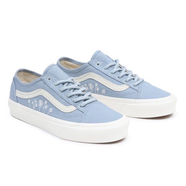 Vans Old Skool Embroidered flower in Blue