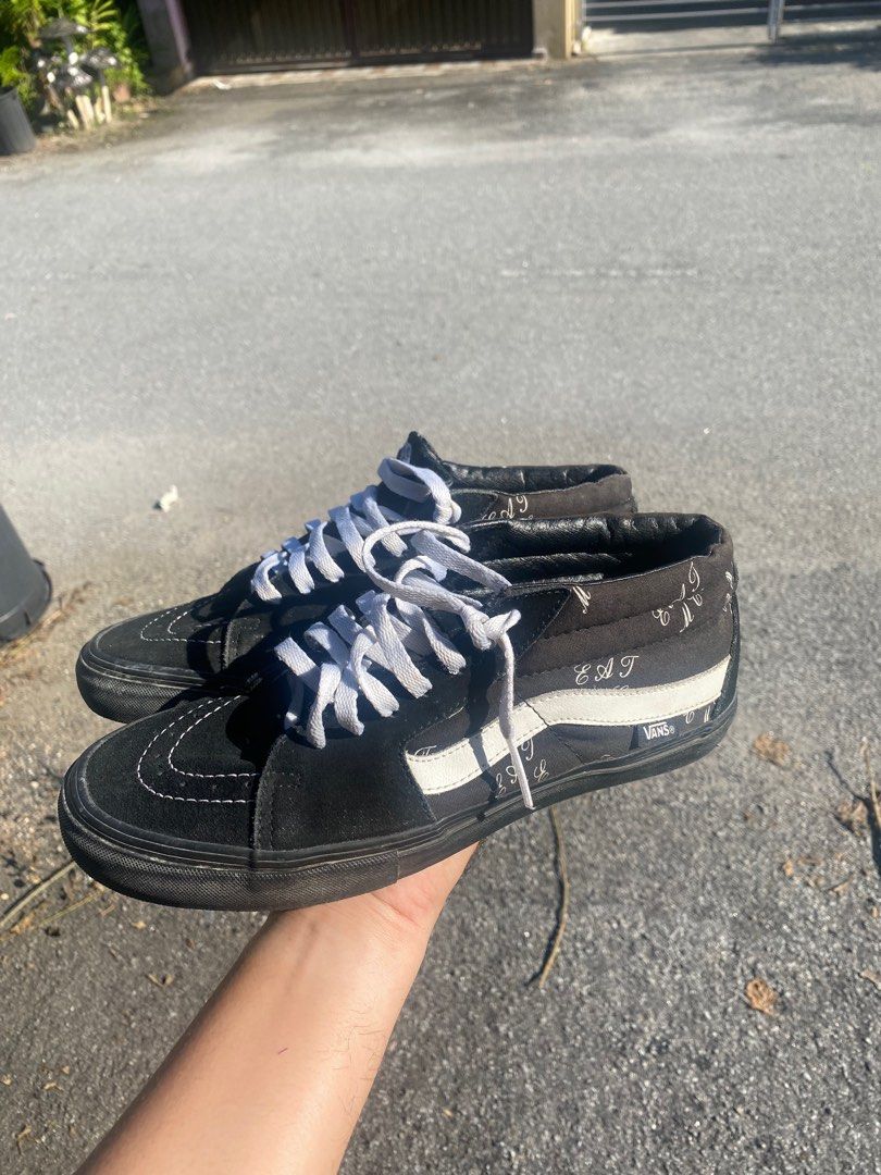 VANS X SUPREME eat me Men s Fashion Footwear Sneakers on Carousell