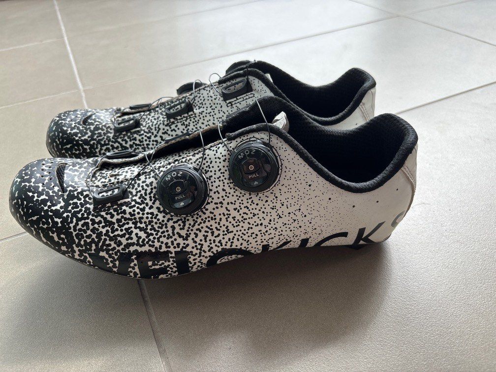 Cycling shoes size 9 best sale