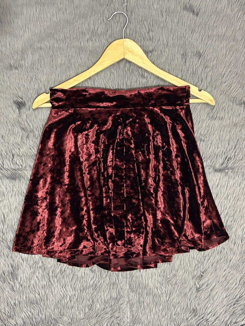 VELVET FLOWY SKIRT HIGHWAIST LARGE Women s Fashion Bottoms