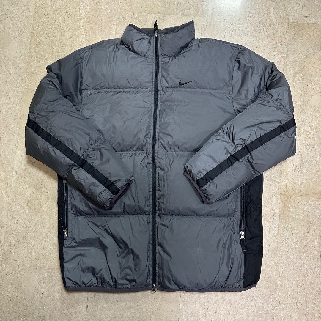 2000'S Nike padded puffer jacket, men's size M Nylon red type Vintage Second Hand main image 1