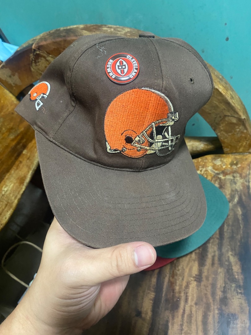 VTG HAT OG LOGO CLEVELAND BROWNS, Men's Fashion, Watches