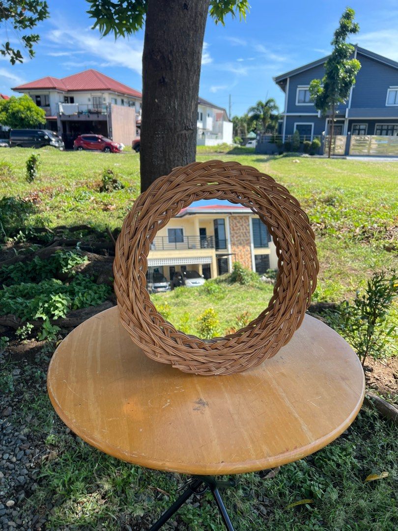wicker hanging mirror (Category: Mirrors) located in Binan City. Submitted by annie_annie83 (Listing ID 1270297250, Image 1). Description: .