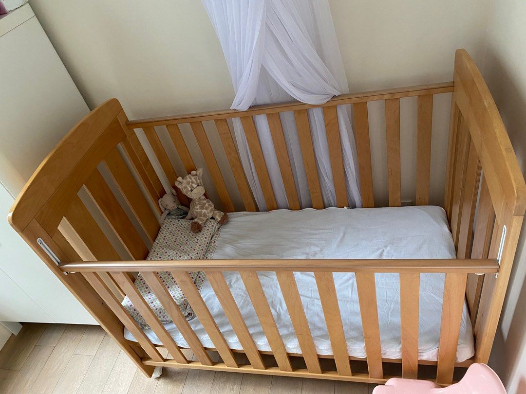 0/3 baby crib, mosquito net and ikea skonast foam mattress, 兒童＆孕婦用品, 兒童