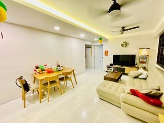 4A 635 Jurong West New Exclusive 4rm “A” for sale