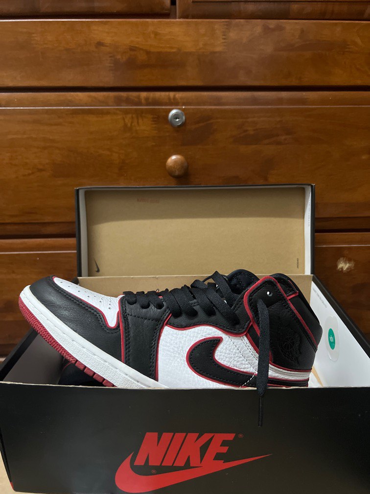 air jordan 1 high bloodline 2.0
