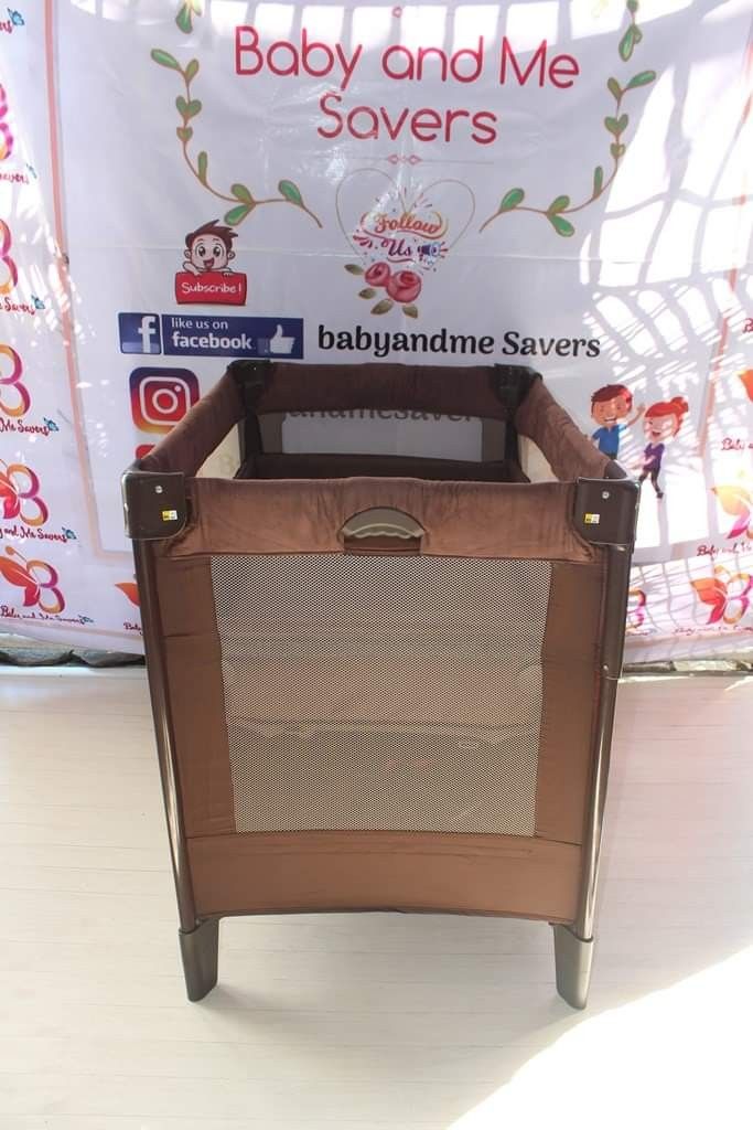 Aprica store travel crib