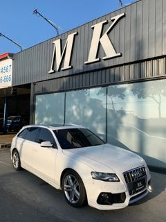 AUDI A4 旅行車