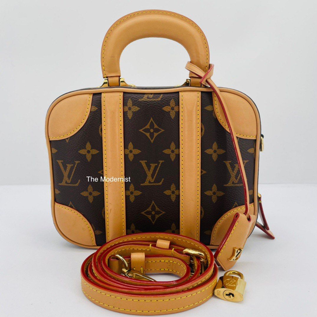 Louis Vuitton Fold Me Pouch, Luxury, Bags & Wallets on Carousell