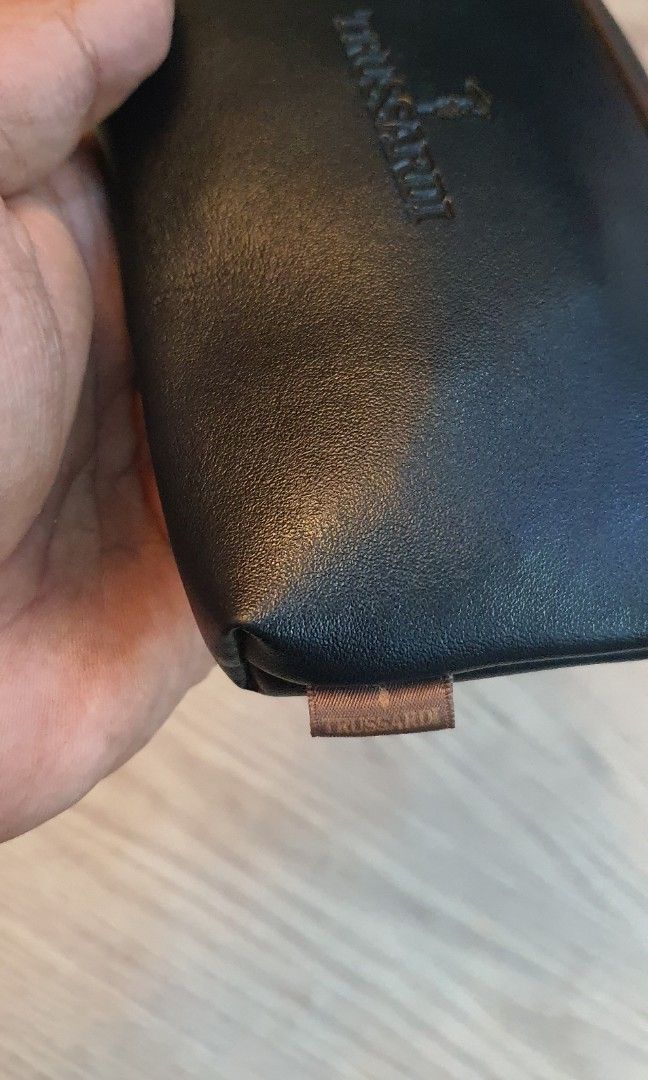 Authentic trussardi pouch (Category: Luxury Bags & Wallets) located in Cavite. Submitted by ohmie23 (Listing ID 1212801323, Image 2). Description: Authentic trussardi pouch.