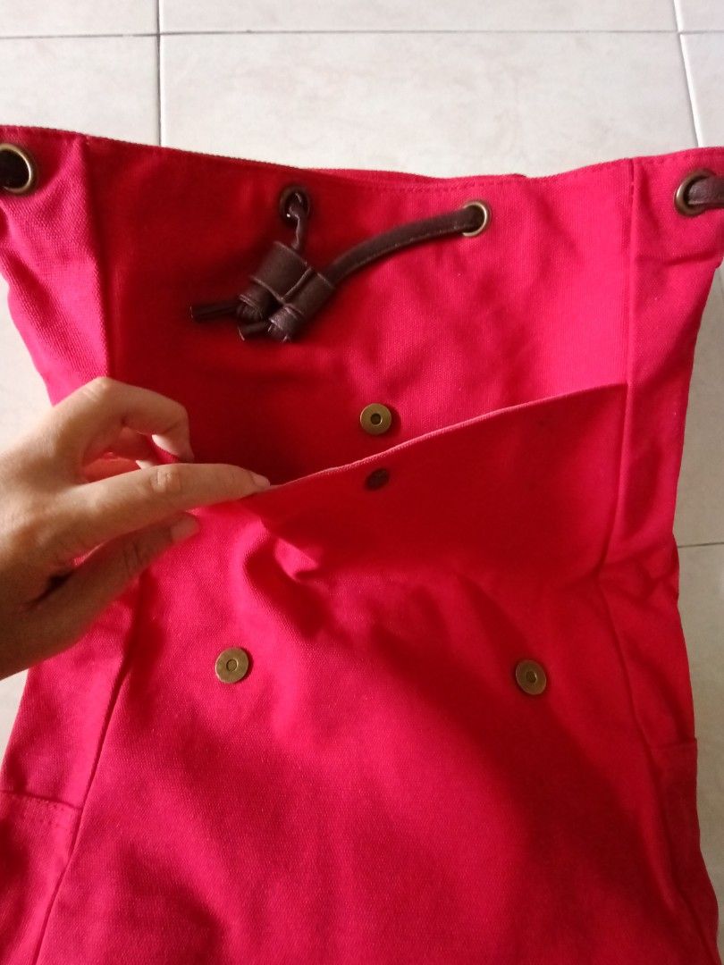 Backpack (Category: Backpacks) located in Singapore. Submitted by astra5 (Listing ID 1212703473, Image 3). Description: brand-new backpack with many compartments. tag still intact.