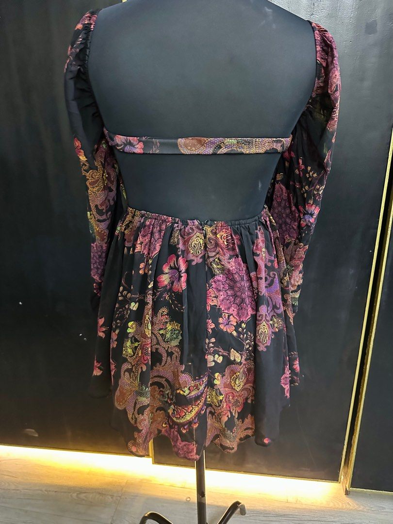 Black Backless Fairy Dress (Category: Dresses) located in Paranaque City. Submitted by teamjasny (Listing ID 1212809232, Image 2). Description: FAIRY DRESS ❤️ Backless ❤️ All available in small and medium size . Handpicked fabric and guaranteed high quality. Madami binebenta na fairy dresses na matigas ang tela, My dresses are not. Bagsak ang tela at makapal. Available colors: Red Green Pink Black Size: Small 22-26" Medium 27-30" Price 1,350 + sh