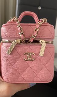 CHANEL Lambskin Quilted Pearl Crush Mini Vanity Case With Chain Light  Purple 994368