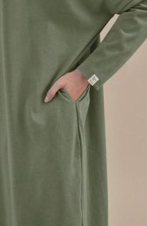CALAQISYA BREATHE DRESS IN BEETLE M