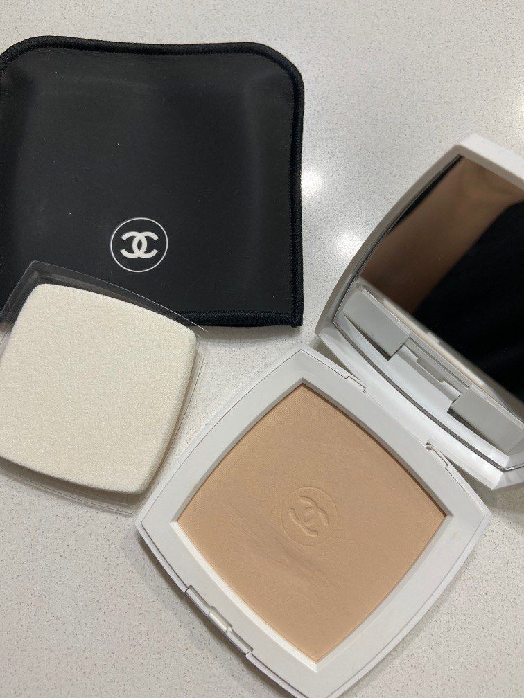 Buy CHANEL - Le Blanc Whitening Compact Foundation SPF 25 - MyDeal