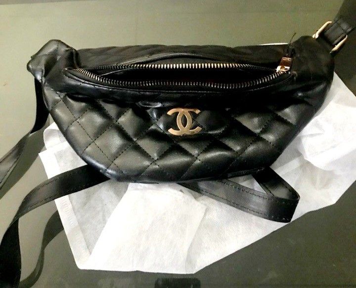 CHANEL WAIST BAG