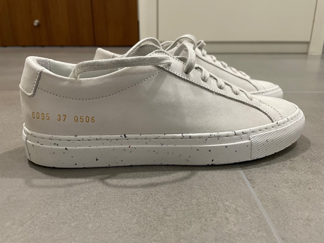 Common projects achilles hot sale low confetti sole