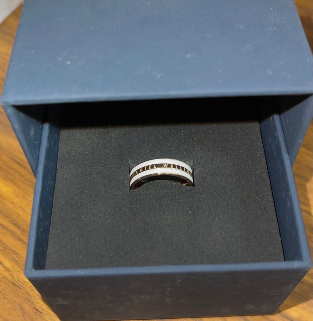 Daniel Wellington Emalie White Gold Ring Women s Fashion