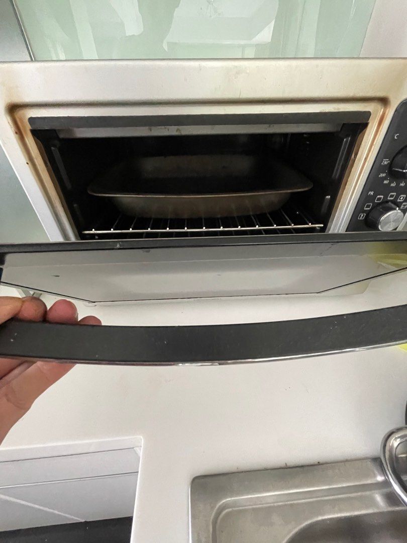 De Longhi 40L Oven for Baking Cooking, TV & Home Appliances, Kitchen Appliances, Ovens