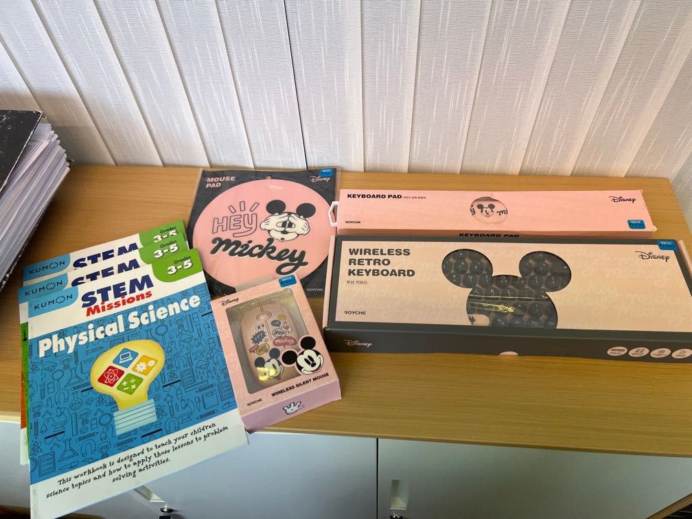 Disney Mickey Computer mouse& keyboard set, 電腦＆科技, 電腦周邊及配件, 電腦鍵盤及相關產品