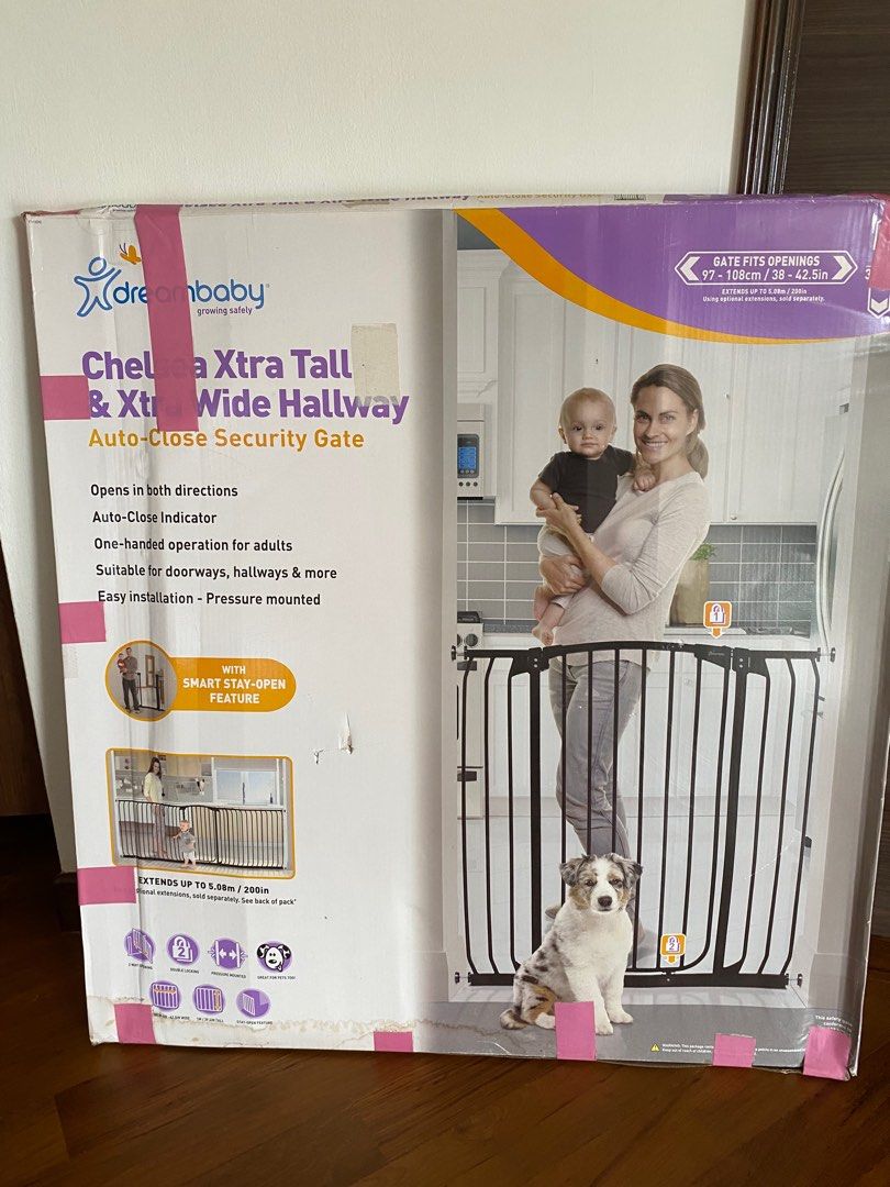 Dreambaby chelsea store extra wide gate