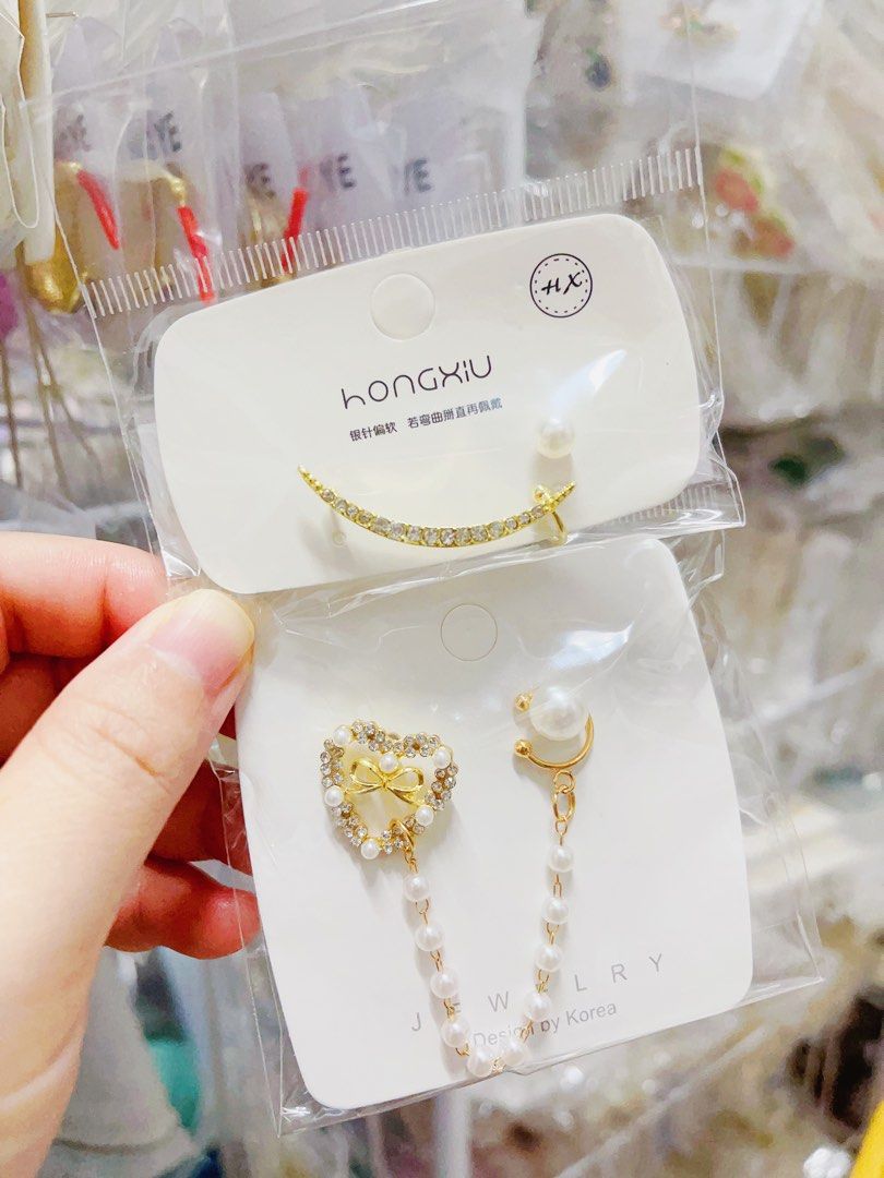 Mismatched earrings korean 2025