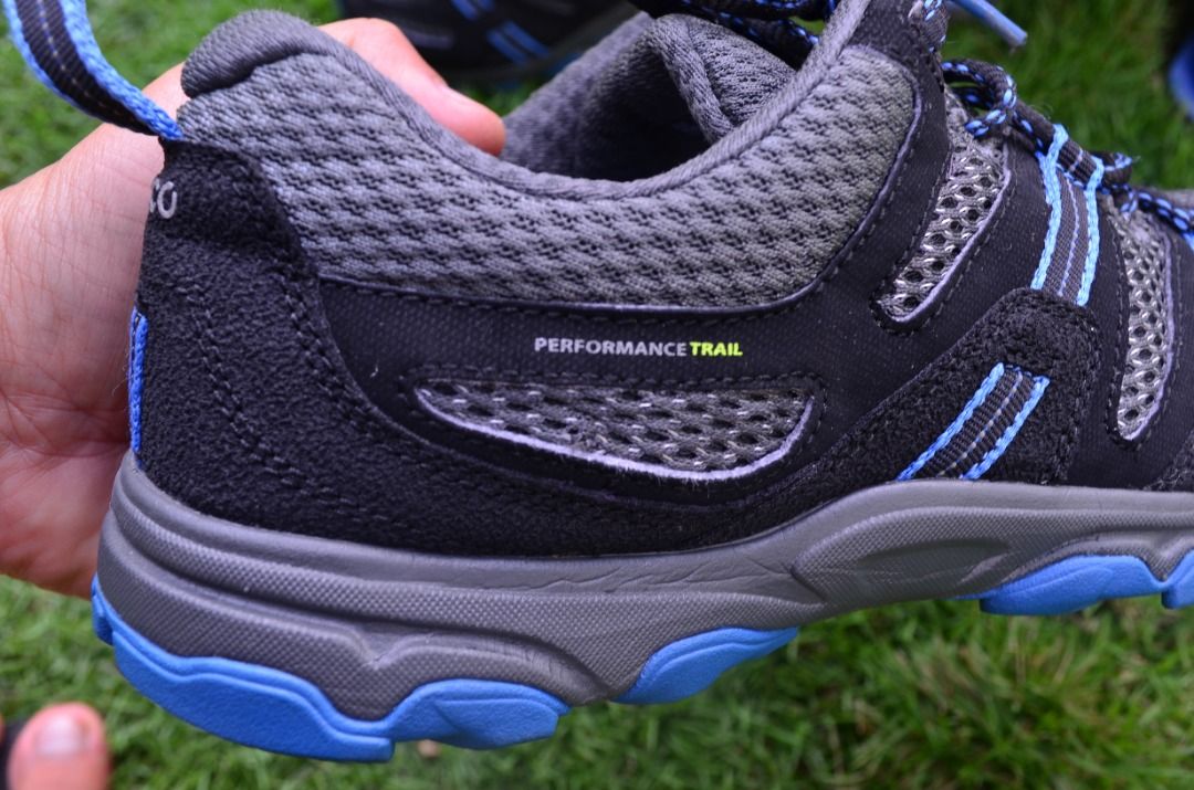 ecco trail shoes