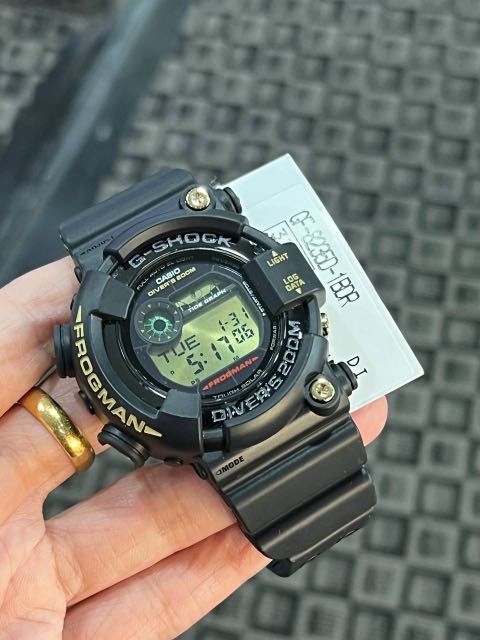 Frogman 8235 store