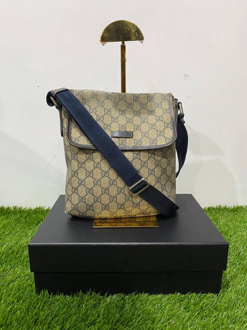 Gucci man bag 2025 blue