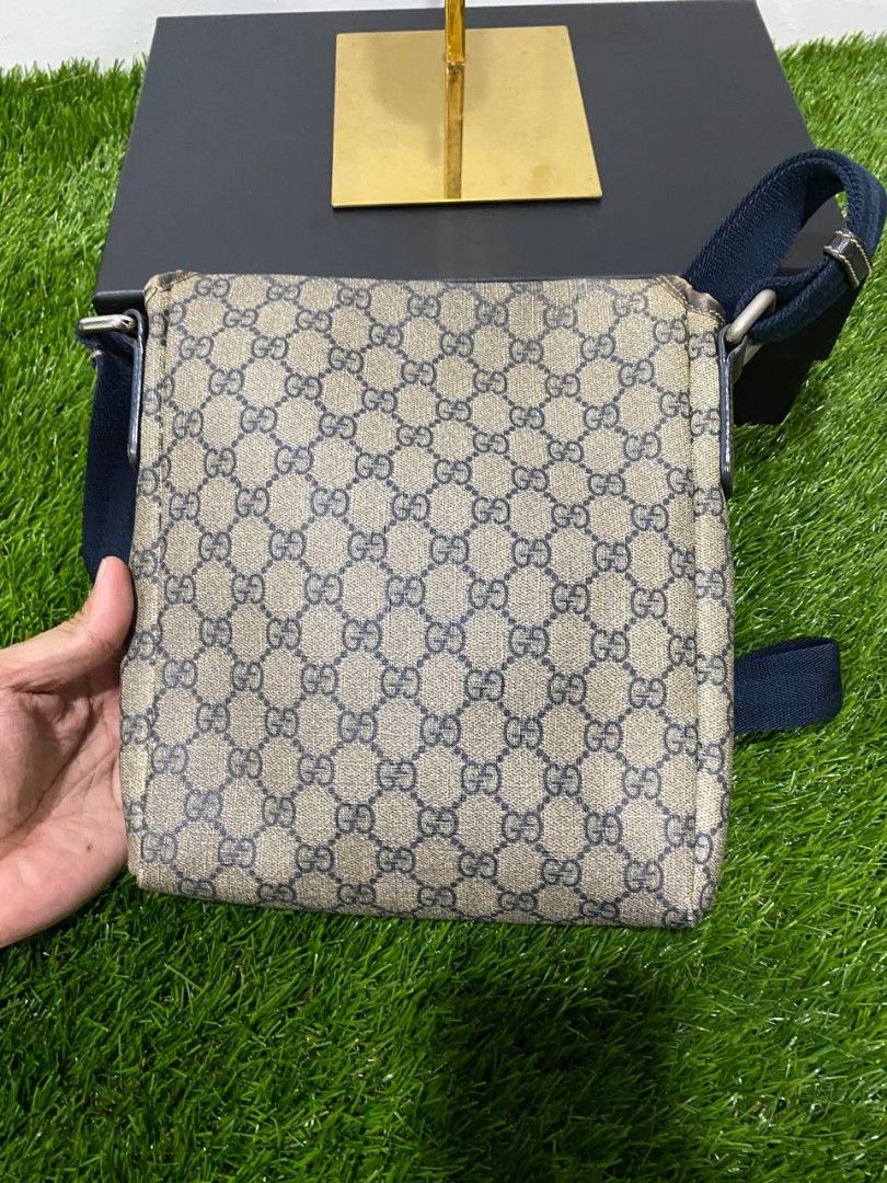 Gucci blue shop gg supreme