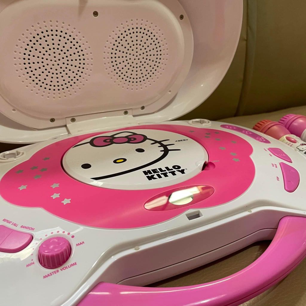 Hello Kitty Karaoke CD player, Hobbies & Toys, Memorabilia