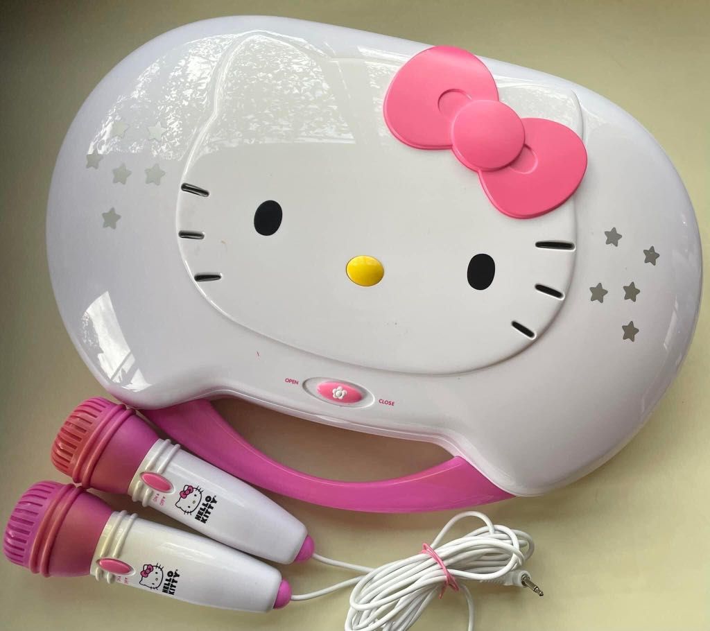 Hello Kitty Karaoke CD player, Hobbies & Toys, Memorabilia