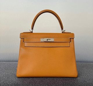 100% Authentic HERMES Sac a dos Flash Backpack in Rouge Veau