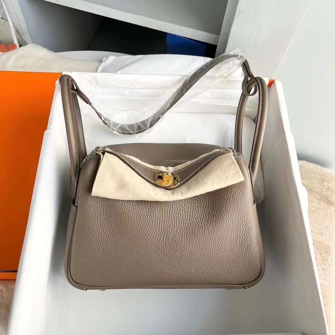 Hermes Lindy 26 大象灰金扣tc U, 名牌, 手袋及銀包- Carousell
