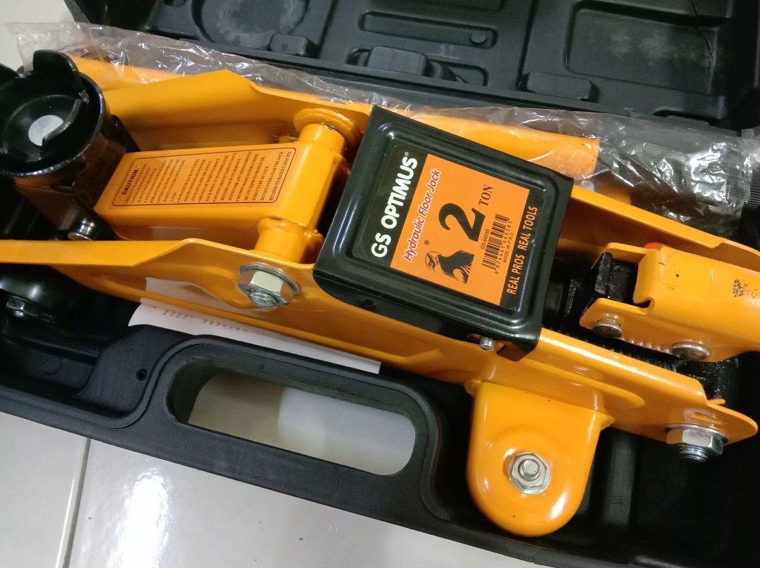 Hydraulic jack 2 ton with box, Auto Accessories on Carousell